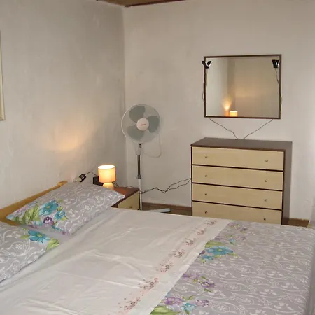 Charming House In Sveti Jakov, Mountain View בית נופש *