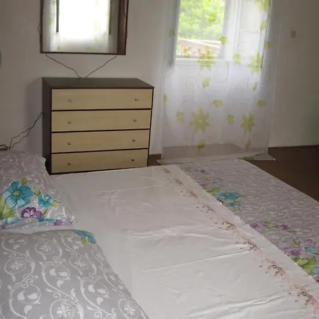 Charming House In Sveti Jakov, Mountain View בית נופש *