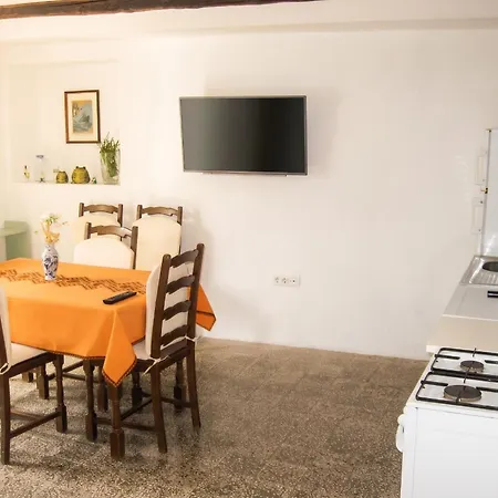 Charming House In Sveti Jakov, Mountain View * Sveti Jakov