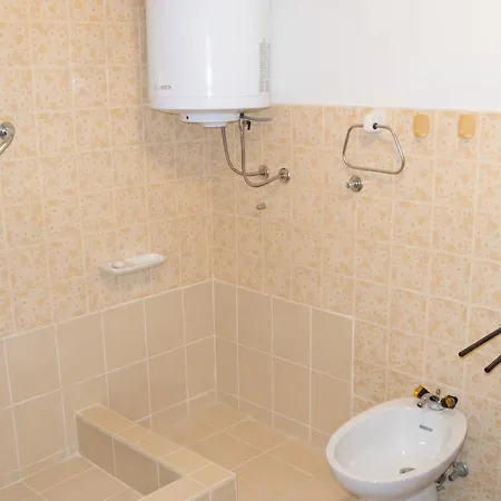 Charming House In Sveti Jakov, Mountain View Nyaraló