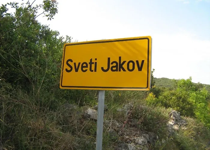 Charming House In Sveti Jakov, Mountain View Prázdninový dům *