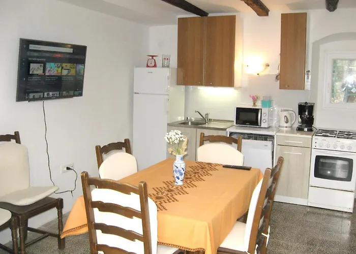 Charming House In Sveti Jakov, Mountain View Sveti Jakov